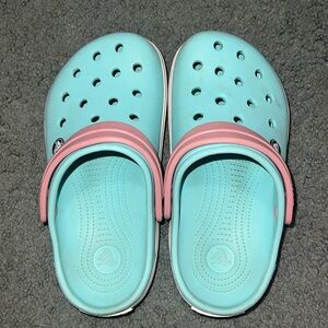 Crocs size J3